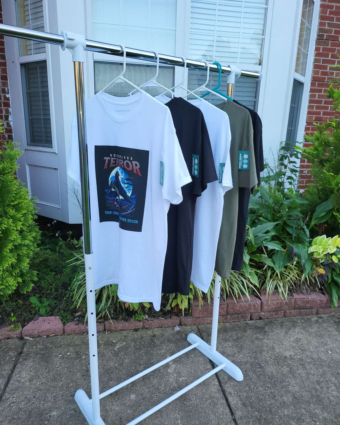 Breathable Tee - LEE'S ONLINE MALL